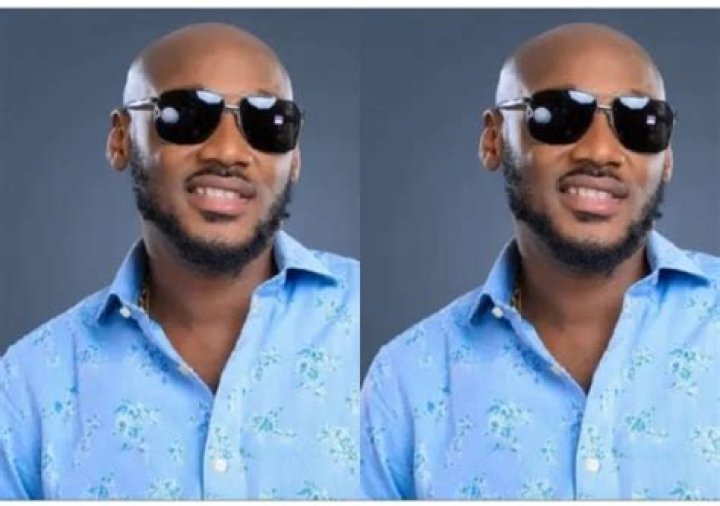 
2Baba bemoans the deplorable state of Nigeria 