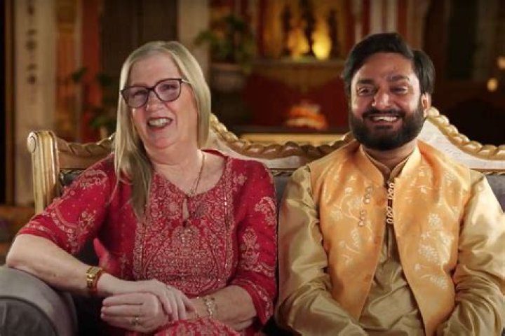 
’90 Day Fianc’ é’s Jenny Risks ‘Injuries’ as the Oldest Woman in Kama Sutra Class with Sumit 