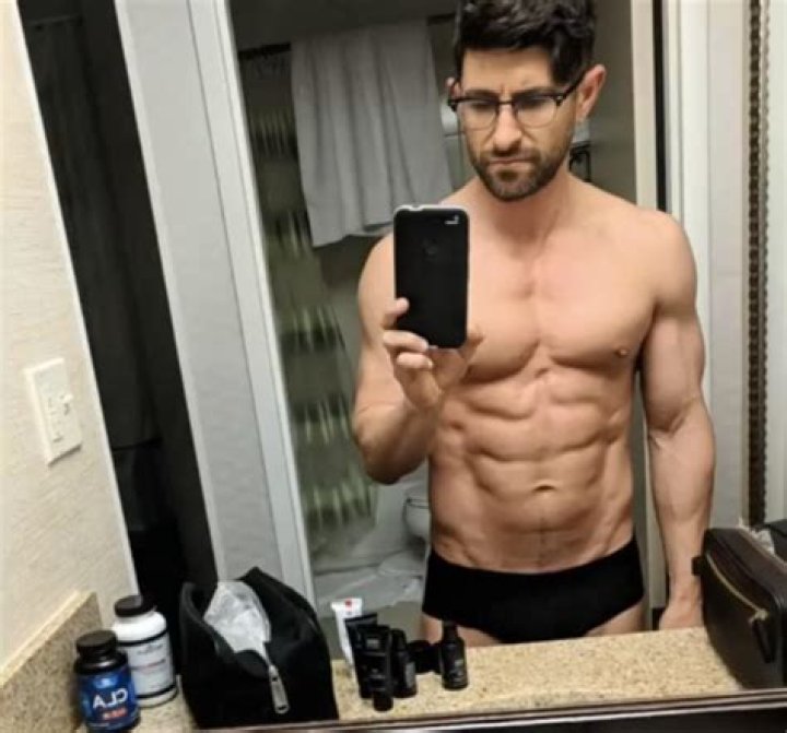 Aaron Marino Height, Weight, Net Worth, Age, Birthday, Wikipedia, Who, Instagram, Biography