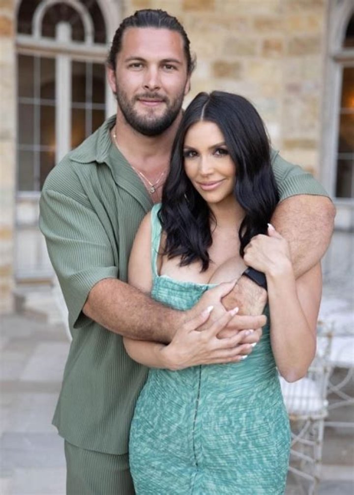 
Abigail Davies Height, Weight, Net Worth, Age, Birthday, Wikipedia, Who, Nationality, Biography 