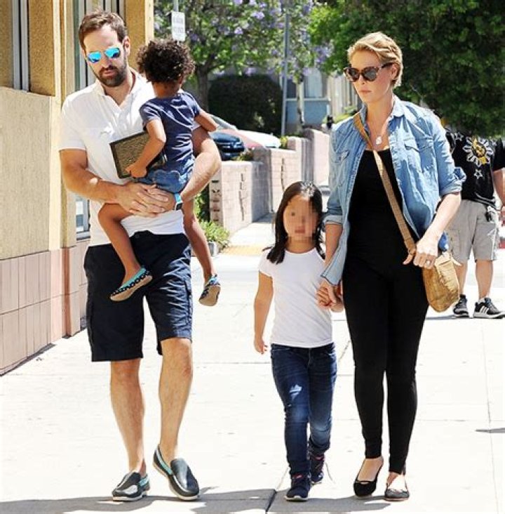 
Actress Katherine Heigl Prioritizes Adoption Before Pregnancy- Husband Josh Kelley Supports 