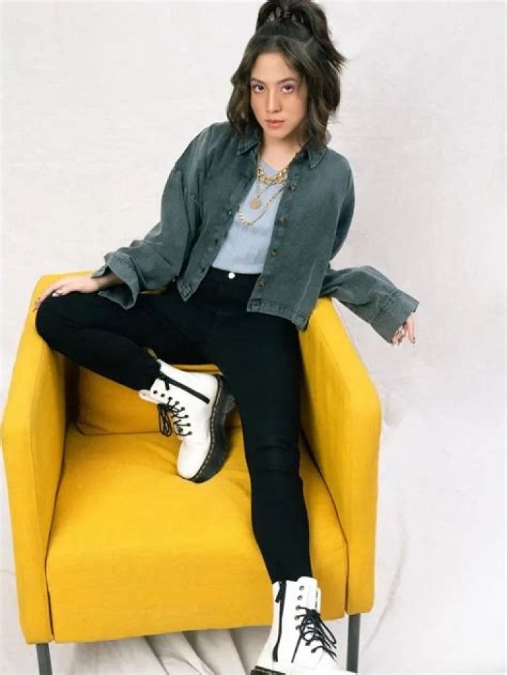 Adhisty Zara Height, Weight, Net Worth, Age, Birthday, Wikipedia, Who, Instagram, Biography