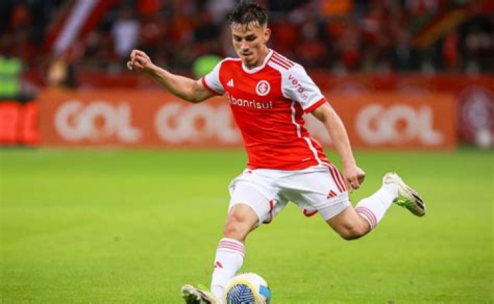 
Alexandro Bernabei Height, Weight, Net Worth, Age, Birthday, Wikipedia, Who, Nationality, Biography 