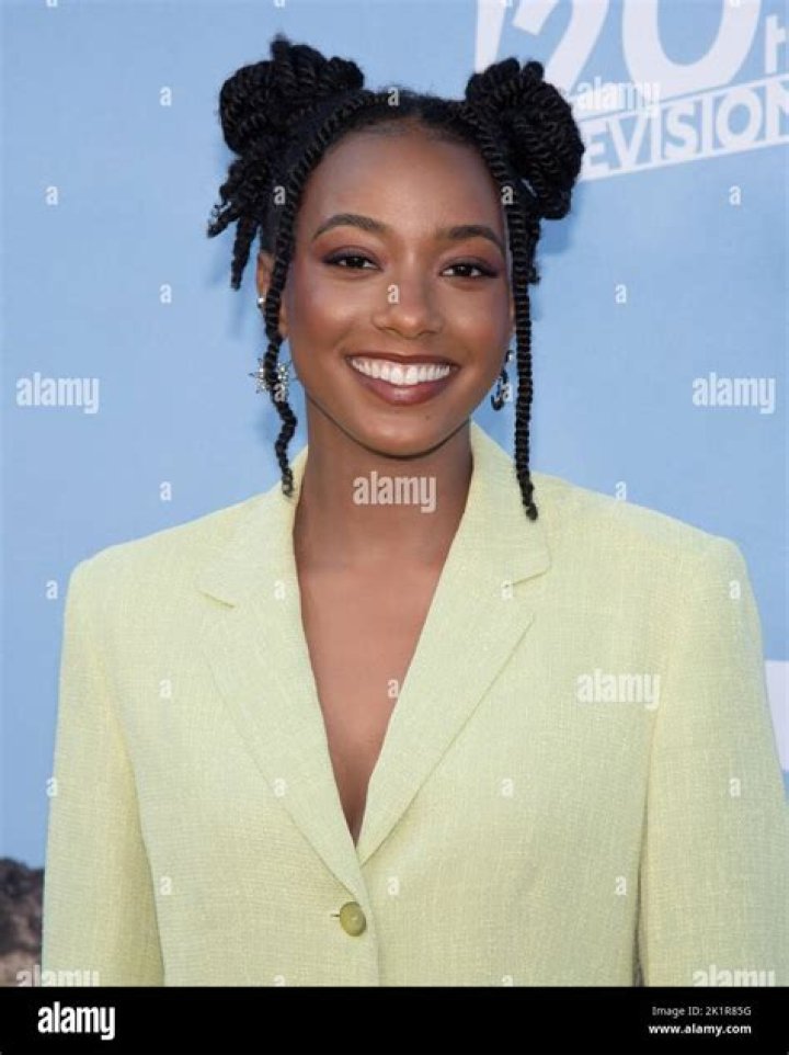 Alyah Chanelle Scott Height, Weight, Net Worth, Age, Birthday, Wikipedia, Who, Nationality, Biography