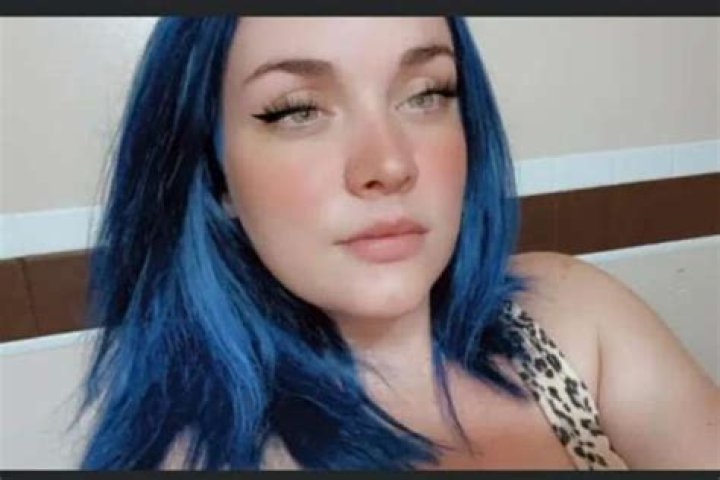 
Amber Aeae McElravy, 27, was jailed for abusing her foster child 