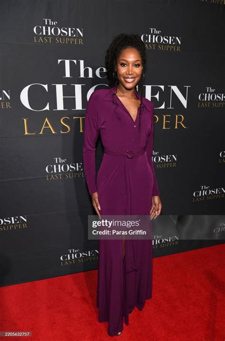 Amber Shana Williams Height, Weight, Net Worth, Age, Birthday, Wikipedia, Who, Nationality, Biography