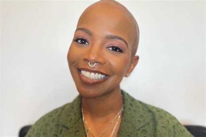 
‘America’s Got Talent’ and ‘Ellen’ Fan Favorite Roslyn Singleton Dead at 39 of Brain Cancer 