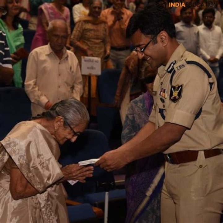 Amit Lodha Height, Weight, Net Worth, Age, Birthday, Wikipedia, Who, Instagram, Biography