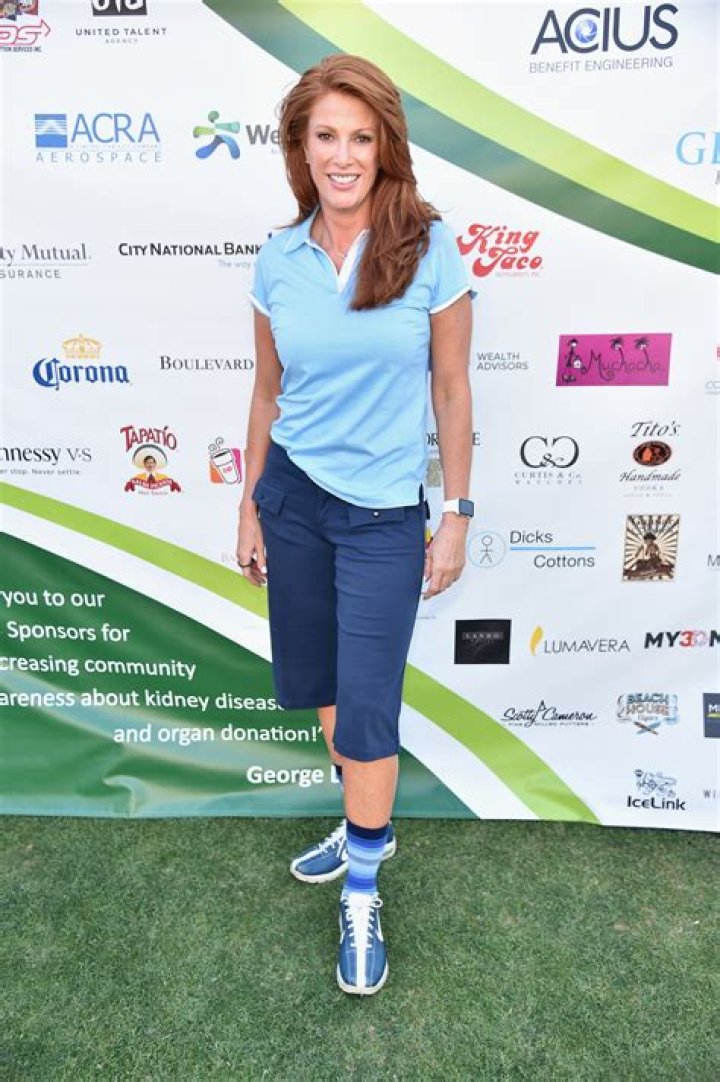 Angie Everhart Height, Weight, Net Worth, Age, Birthday, Wikipedia, Who, Nationality, Biography