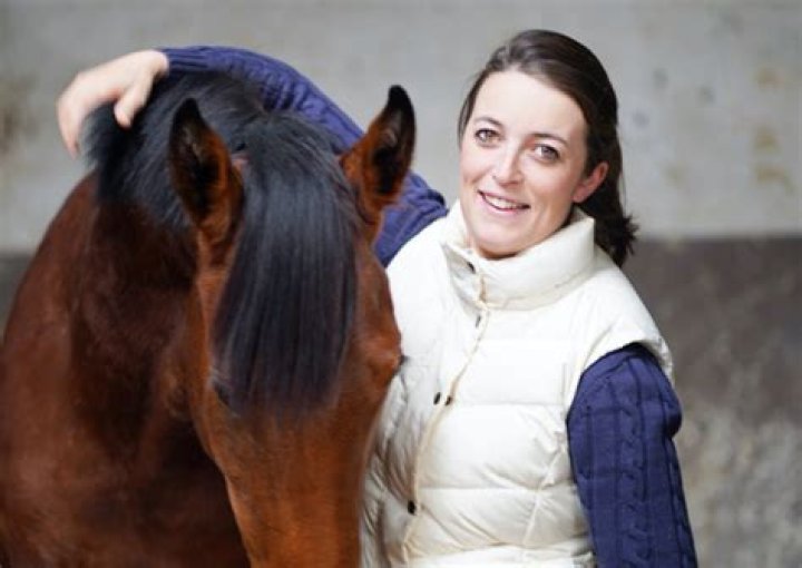 
Annabel Neasham And Partner Lizzie Jelfs Share Love For Zaaki 