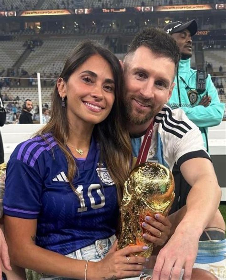 Antonella Roccuzzo Height, Weight, Net Worth, Age, Birthday, Wikipedia, Who, Instagram, Biography