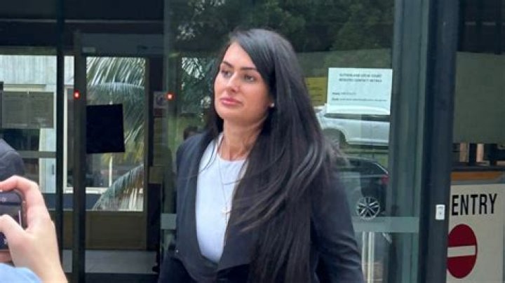 Arabella Del Busso Height, Weight, Net Worth, Age, Birthday, Wikipedia, Who, Nationality, Biography