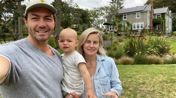 
Art Green is Married to Wife: Matilda Rice. Kids 