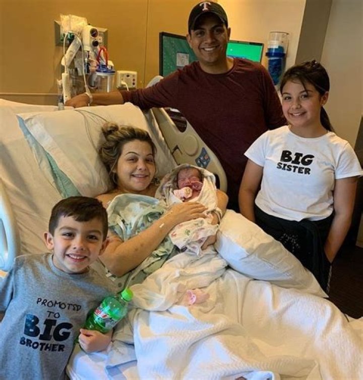 
Ashlay Soto Height, Weight, Net Worth, Age, Wiki, Who, Instagram, Biography 