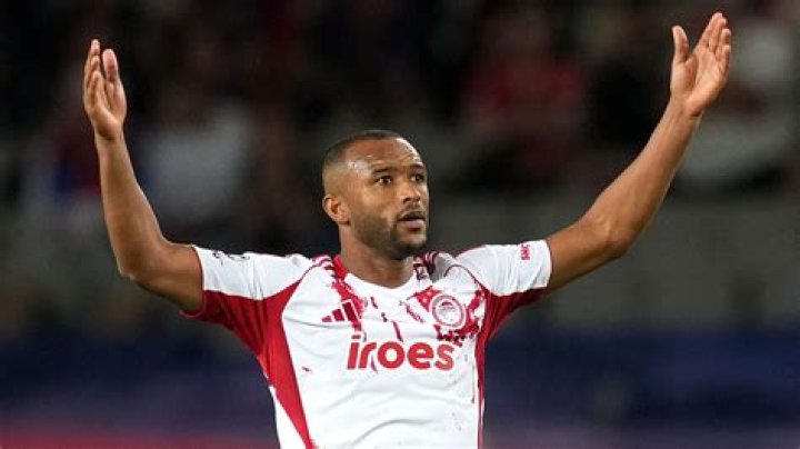 
Ayoub El Kaabi Height, Weight, Net Worth, Age, Birthday, Wikipedia, Who, Instagram, Biography 