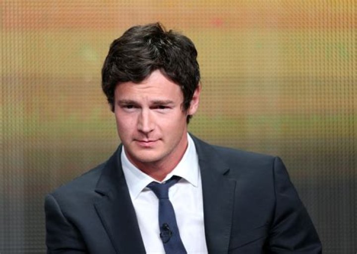 Benjamin Walker Height, Weight, Net Worth, Age, Birthday, Wikipedia, Who, Nationality, Biography