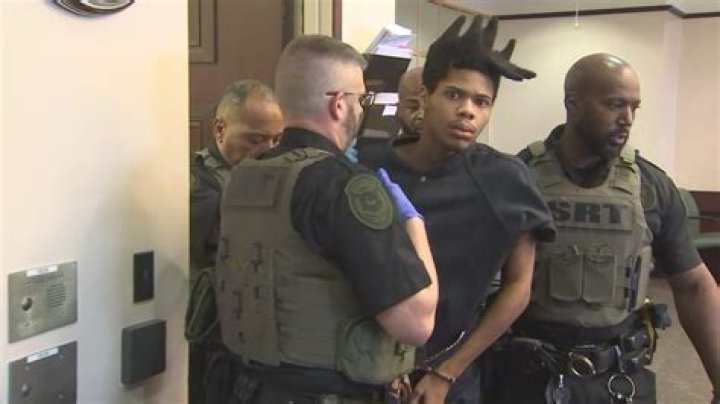 
Bodycam footage shows arrest of Orlando area shooting suspect Keith Moses 