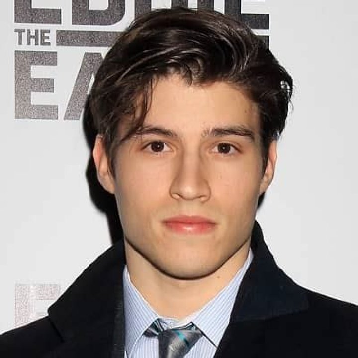 
Cameron Cuffe Height, Weight, Net Worth, Age, Birthday, Wikipedia, Who, Nationality, Biography 
