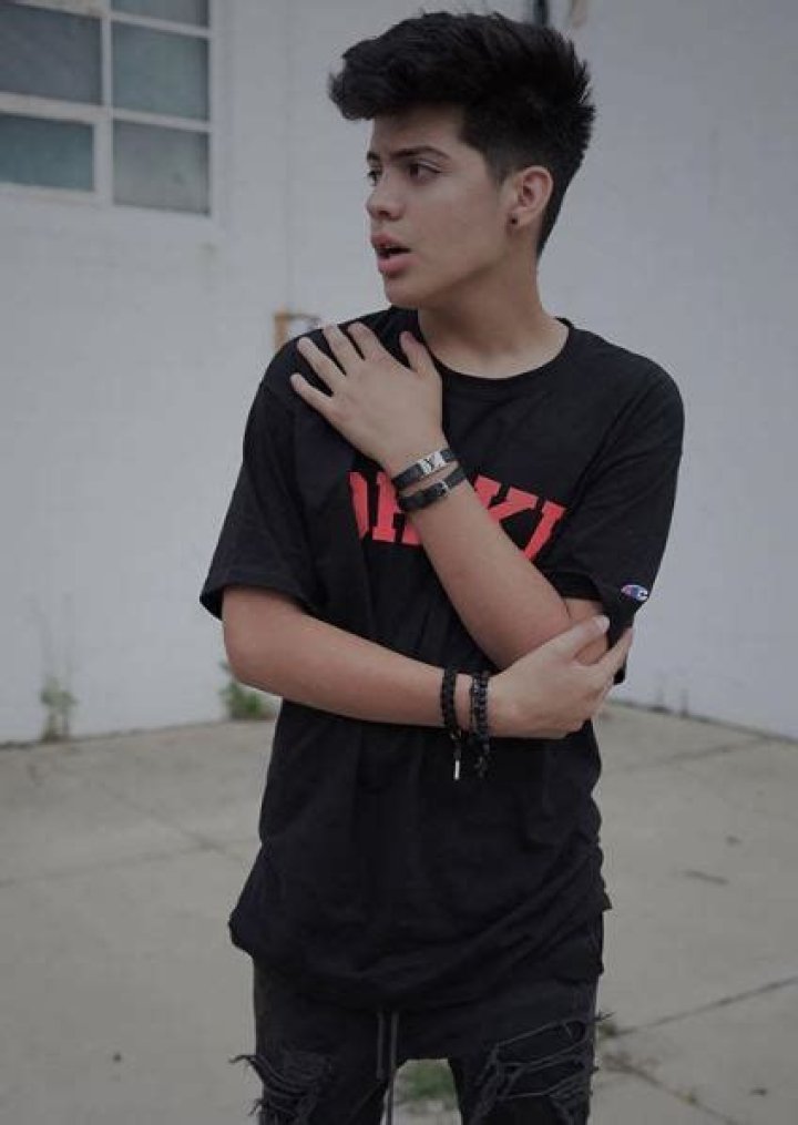 Carlos Mena Height, Weight, Net Worth, Age, Birthday, Wikipedia, Who, Instagram, Biography