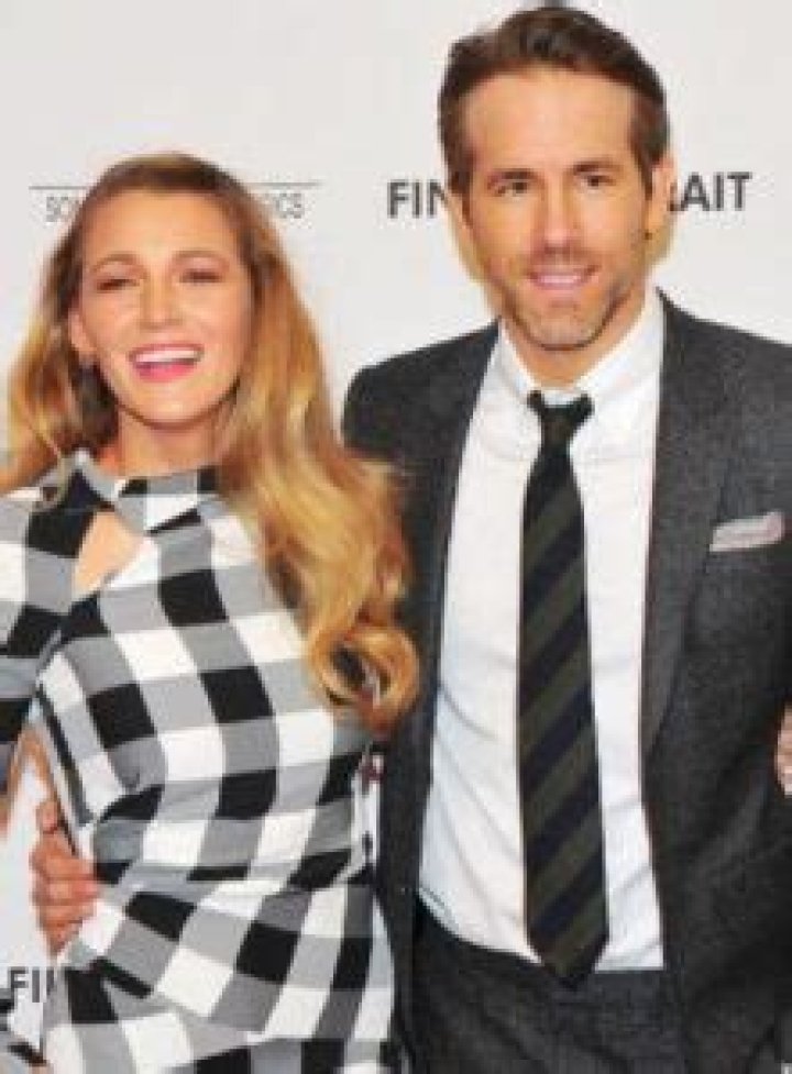  Carolyn Elizabeth Lore