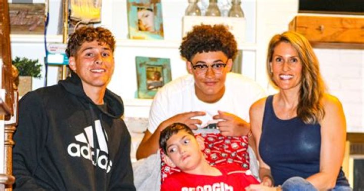 
Charity Lawson | Brother, Family Ethnicity 