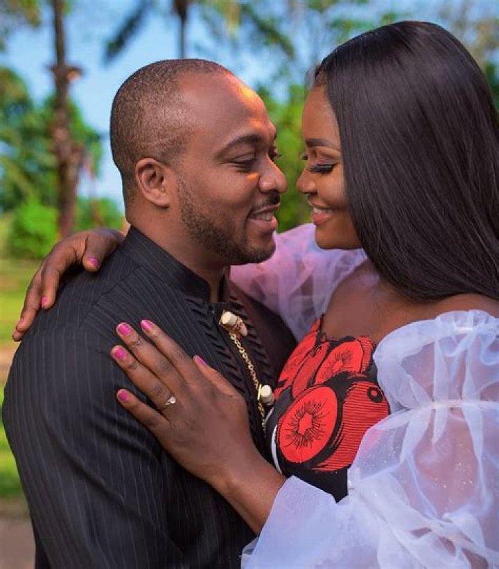 
Chizzy Alichi Mbah Shares A Loved-Up Moment With Her Hubby As They Hang Out Together 