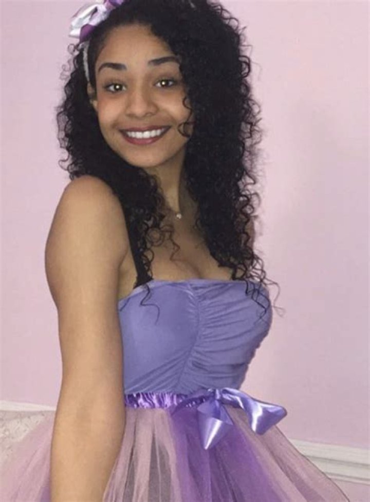 
Chrisy Irene Height, Weight, Net Worth, Age, Birthday, Wikipedia, Who, Nationality, Biography 