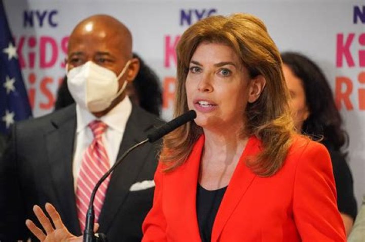 
City Council passes bill aimed at helping small businesses 