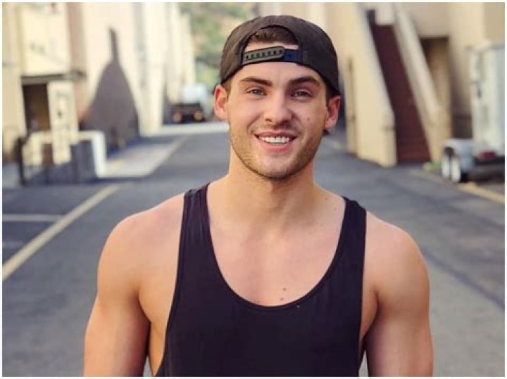 Cody Christian Height, Weight, Net Worth, Age, Birthday, Wikipedia, Who, Nationality, Biography