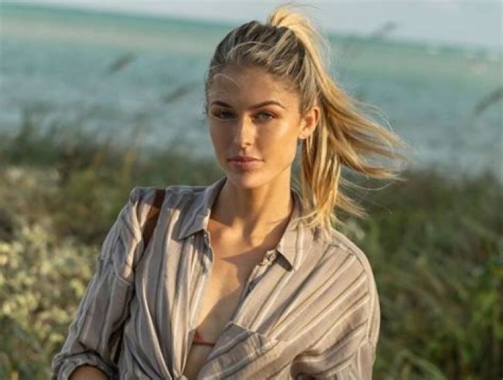 
Cydney Moreau Height, Weight, Net Worth, Age, Birthday, Wikipedia, Who, Nationality, Biography 