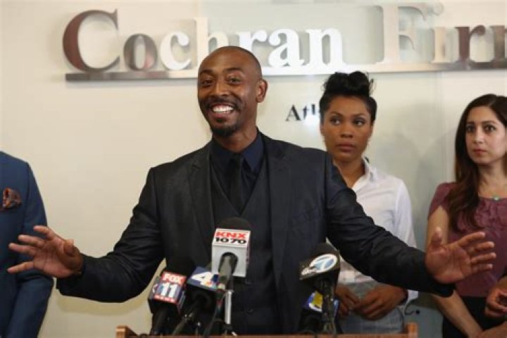 
Darris Love Height, Weight, Net Worth, Age, Birthday, Wikipedia, Who, Instagram, Biography 