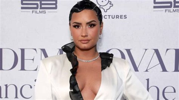 
Demi Lovato Recalls First ‘Experimenting’ With Opiates at 13 Following a Car Accident: I Wanted ‘An Escape’ 