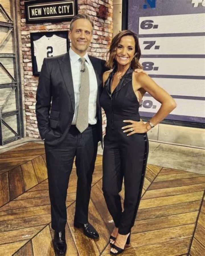 
Dianna Russini Height, Weight, Net Worth, Age, Birthday, Wikipedia, Who, Instagram, Biography 