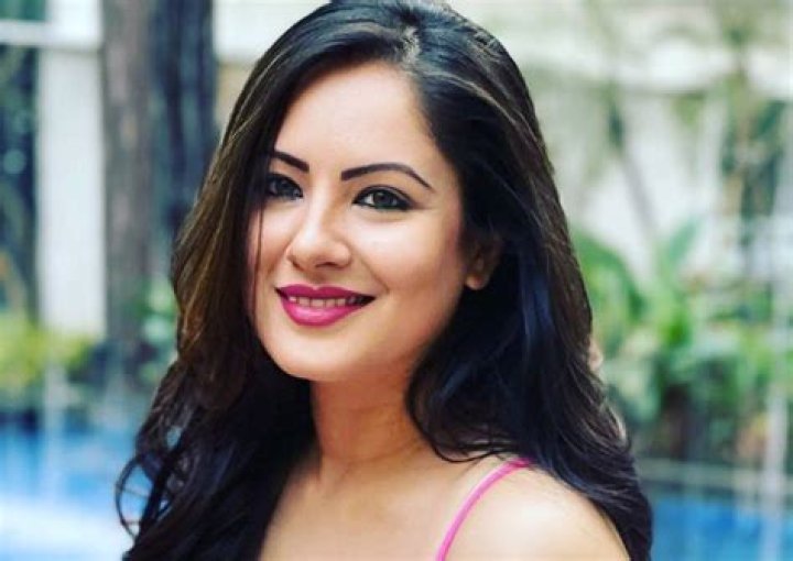 Diya Banerjee Height, Weight, Net Worth, Age, Birthday, Wikipedia, Who, Instagram, Biography