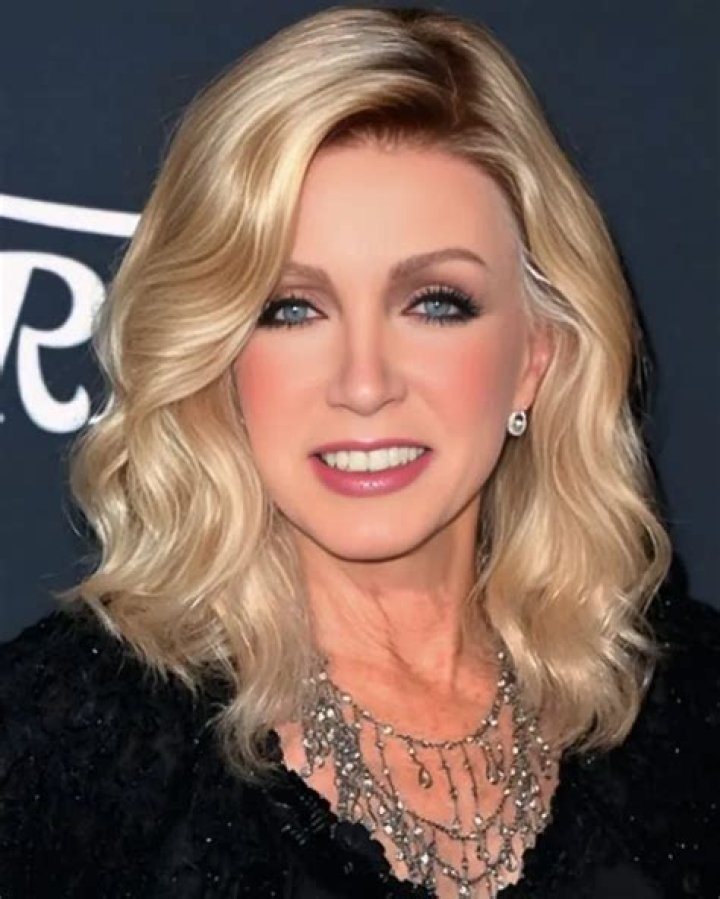 Donna Mills Height, Weight, Net Worth, Age, Birthday, Wikipedia, Who, Nationality, Biography