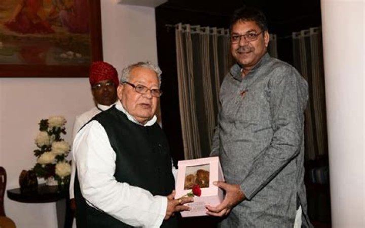 
Dr Satish Poonia Height, Weight, Net Worth, Age, Birthday, Wikipedia, Who, Nationality, Biography 