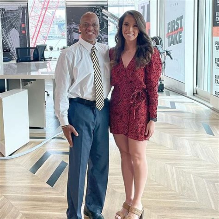 
Drew Cronin Height, Weight, Net Worth, Age, Wiki, Who, Instagram, Biography 