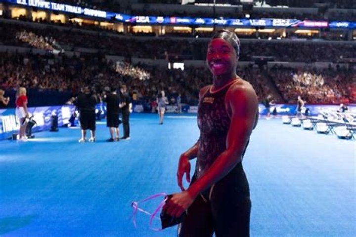 EJ Manuel Height, Weight, Net Worth, Age, Birthday, Wikipedia, Who, Nationality, Biography