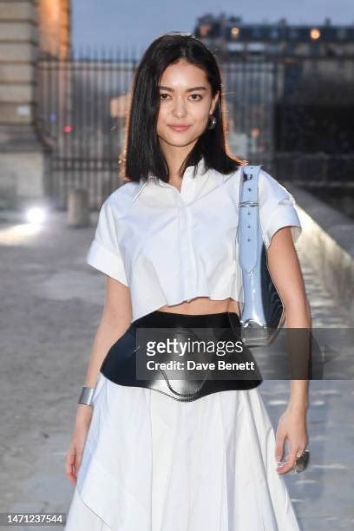 Elle Erasmus Height, Weight, Net Worth, Age, Birthday, Wikipedia, Who, Nationality, Biography