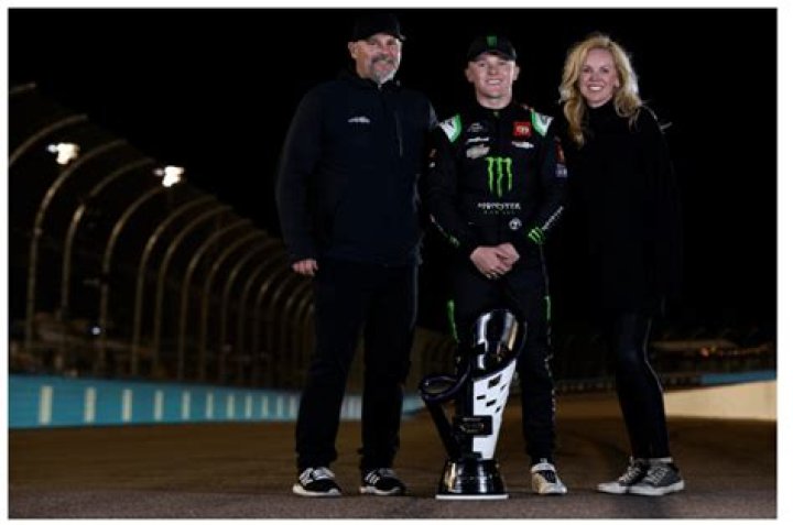 
Elle Gibbs 5 Facts: Coy Gibbs Daughter Is An 18-Year-Old Equestrian 