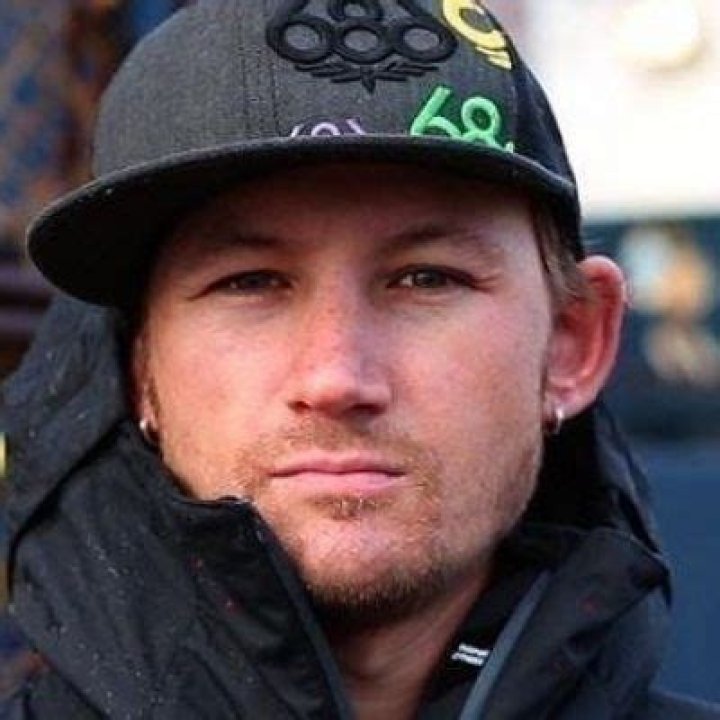 Elliott Neese Height, Weight, Net Worth, Age, Birthday, Wikipedia, Who, Instagram, Biography