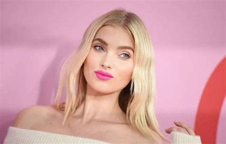 
Elsa Hosk Height, Weight, Net Worth, Age, Birthday, Wikipedia, Who, Nationality, Biography 