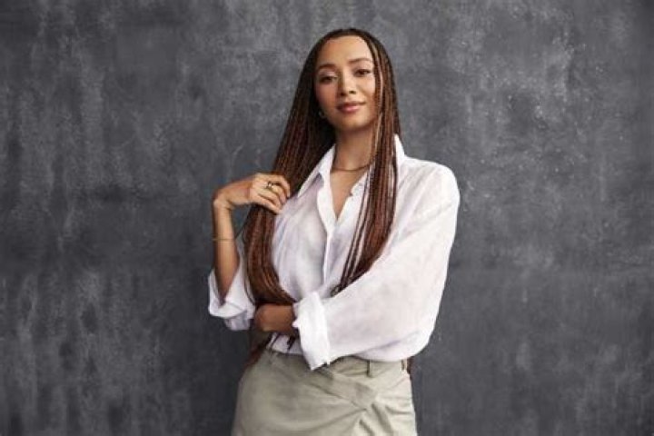 Emma Naomi Height, Weight, Net Worth, Age, Birthday, Wikipedia, Who, Nationality, Biography