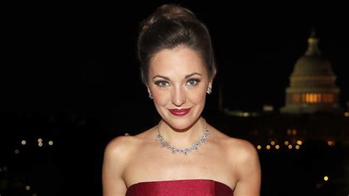 Evelyn Castro Height, Weight, Net Worth, Age, Birthday, Wikipedia, Who, Instagram, Biography