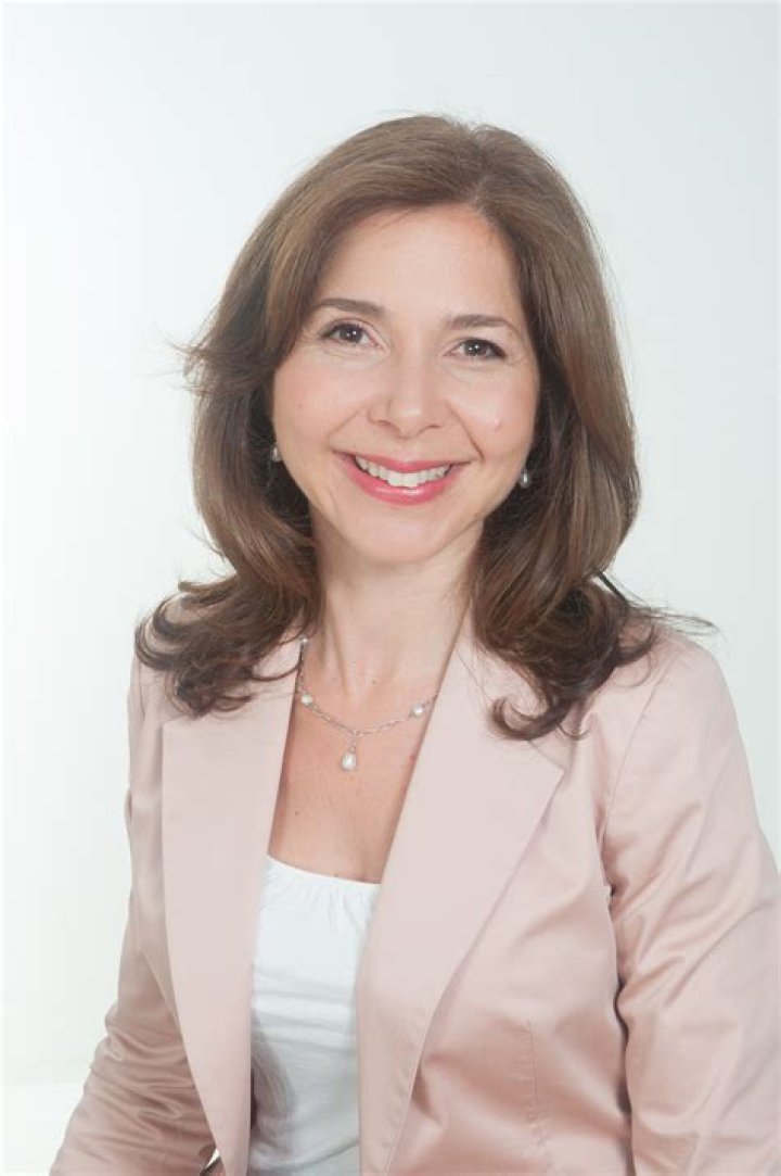 
Everything We Know About British Fine Art Consultant Suzanne Zack 