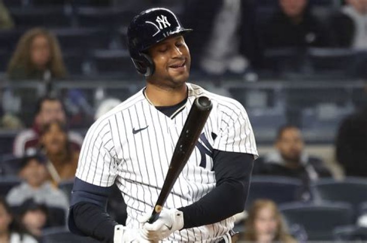
Everything You Need to Know About What Happened to Yankees Center Fielder Aaron Hicks 