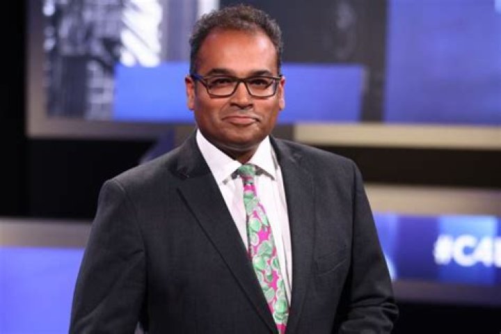 
Famous Journalist, Krishnan Guru-Murthy, was suspended from Channel 4 News 