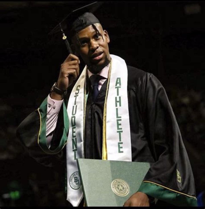 Flo Thamba Height, Weight, Net Worth, Age, Birthday, Wikipedia, Who, Nationality, Biography