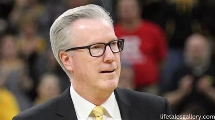 Fran McCaffery Height, Weight, Net Worth, Age, Birthday, Wikipedia, Who, Instagram, Biography