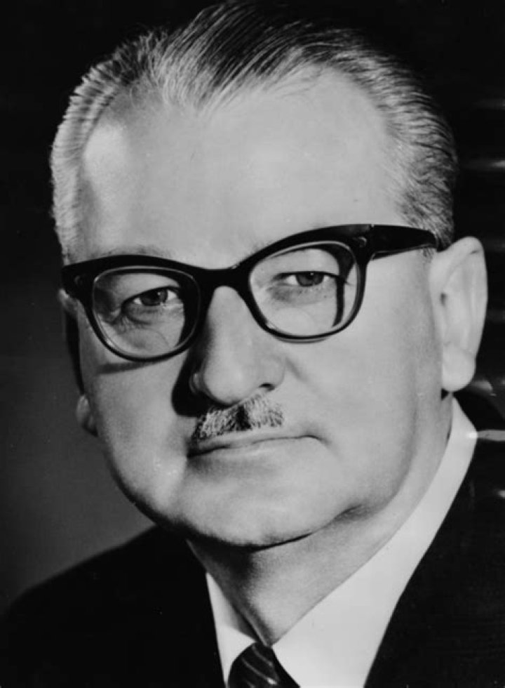 
Francois Viljoen Height, Weight, Net Worth, Age, Birthday, Wikipedia, Who, Nationality, Biography 